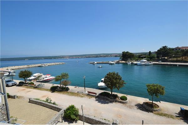 Room A1, for 2 persons