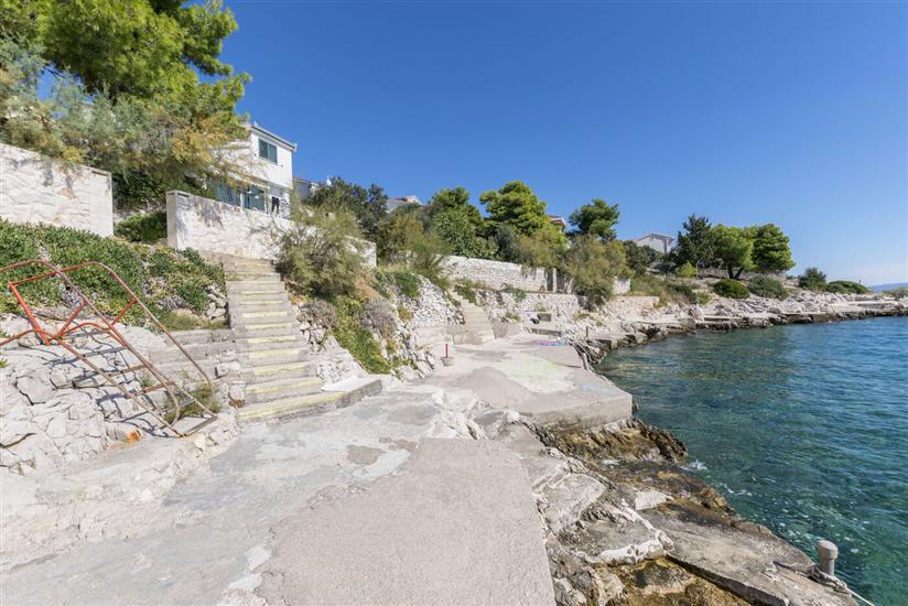 Apartments Villa Bok