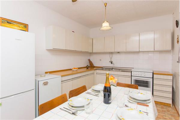 Apartman A2, na 6 osebe