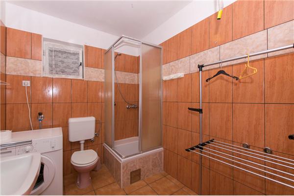 Apartman A2, na 6 osebe
