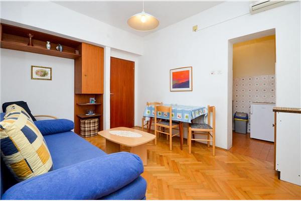 Apartment A2, for 3 persons