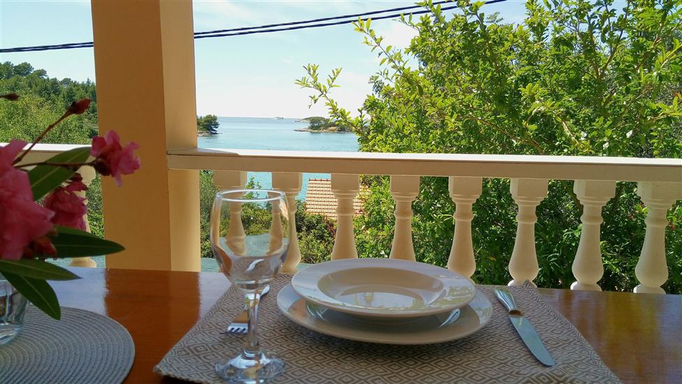 Apartment A1, for 4 persons