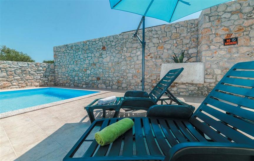 Apartments Old grandfather's house