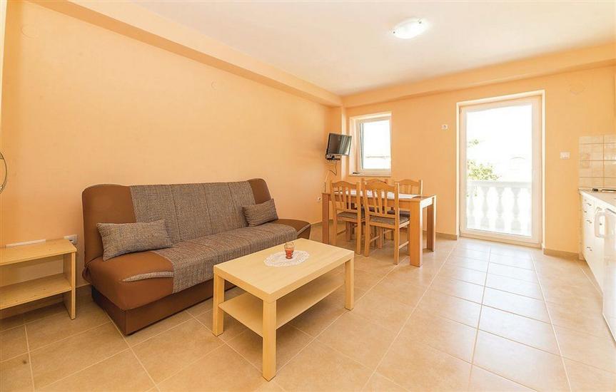 Apartment A2, for 3 persons