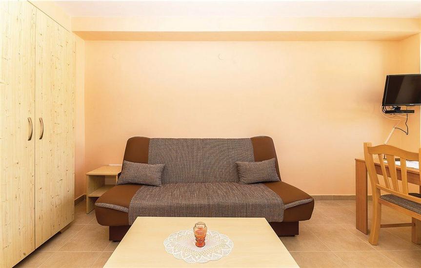 Apartment A2, for 3 persons