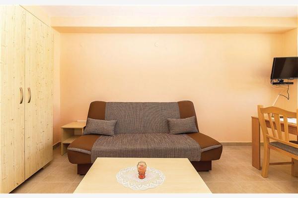 Apartment A2, for 3 persons