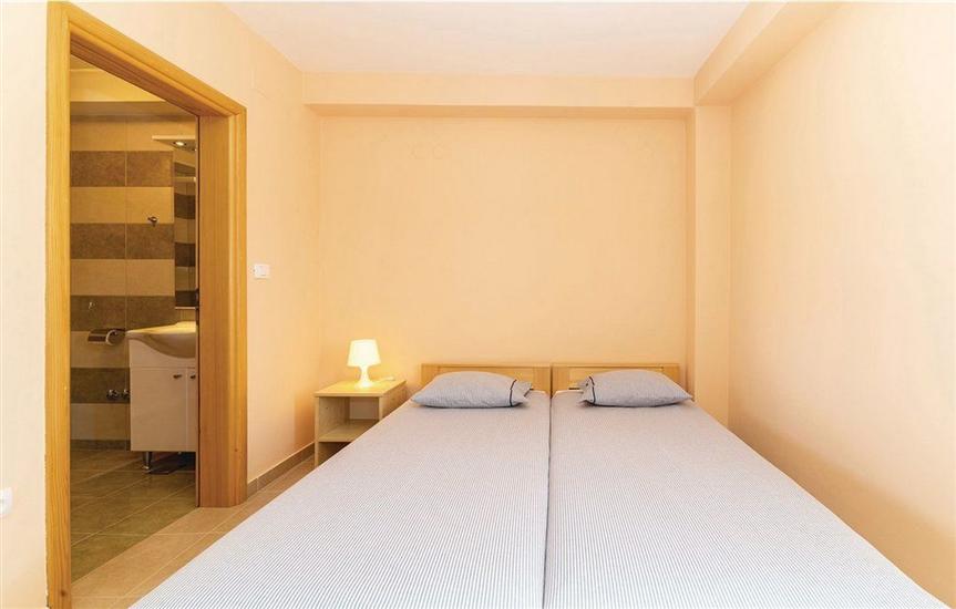 Apartment A5, for 3 persons