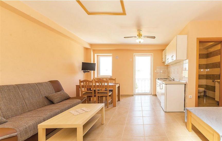 Apartment A5, for 3 persons