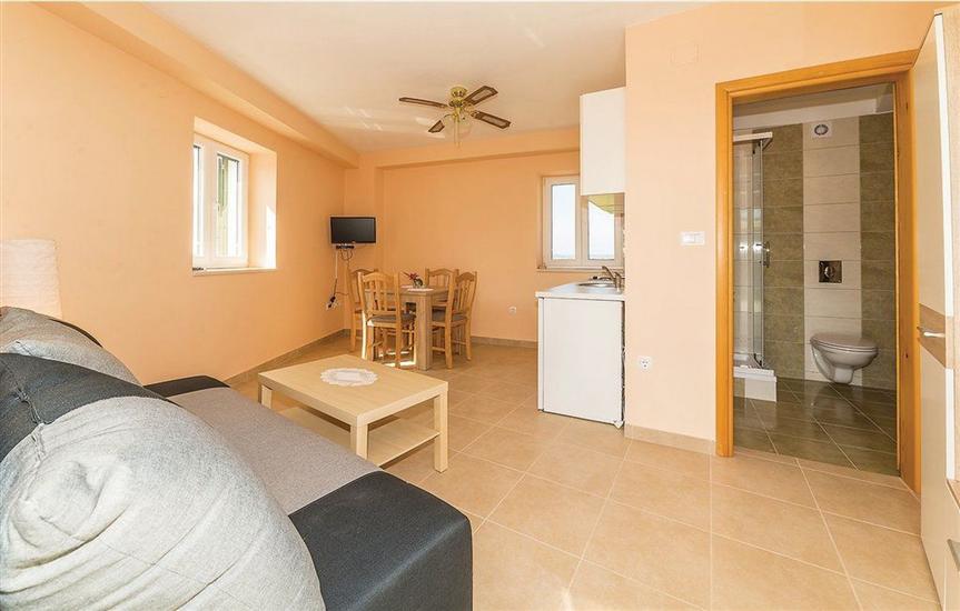 Apartment A6, for 2 persons