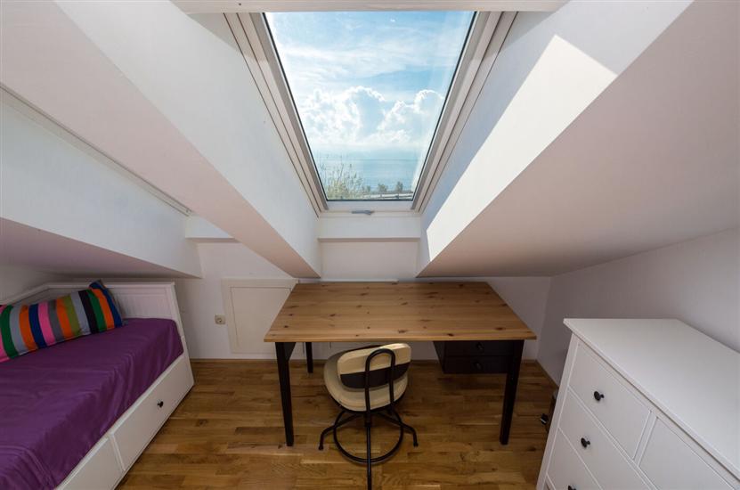 Apartment A2, for 6 persons