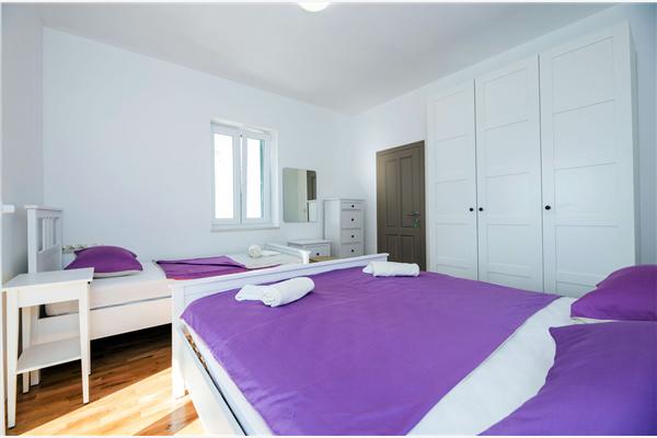 Apartment A2, for 6 persons