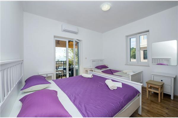 Apartment A2, for 6 persons