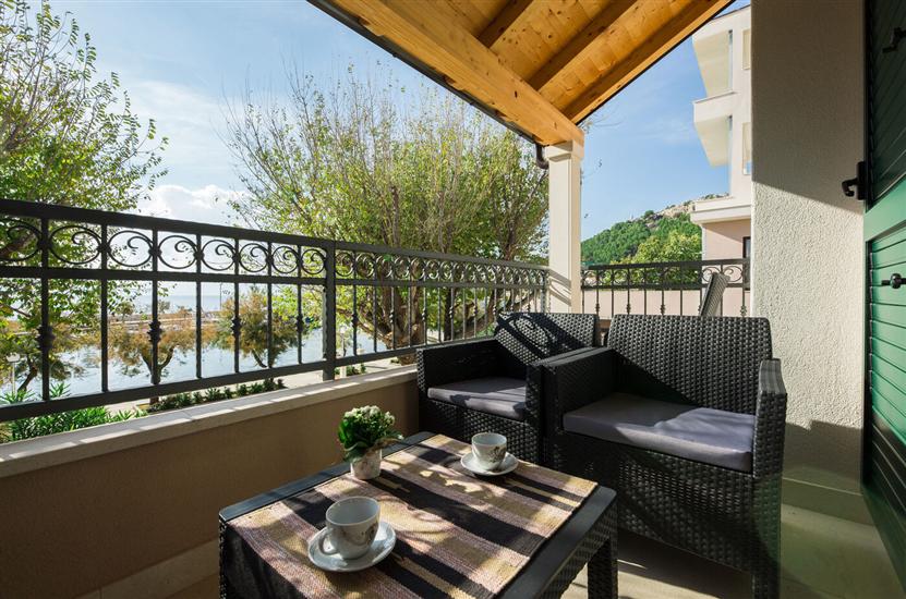 Apartment A2, for 6 persons