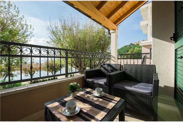 Apartment A2, for 6 persons