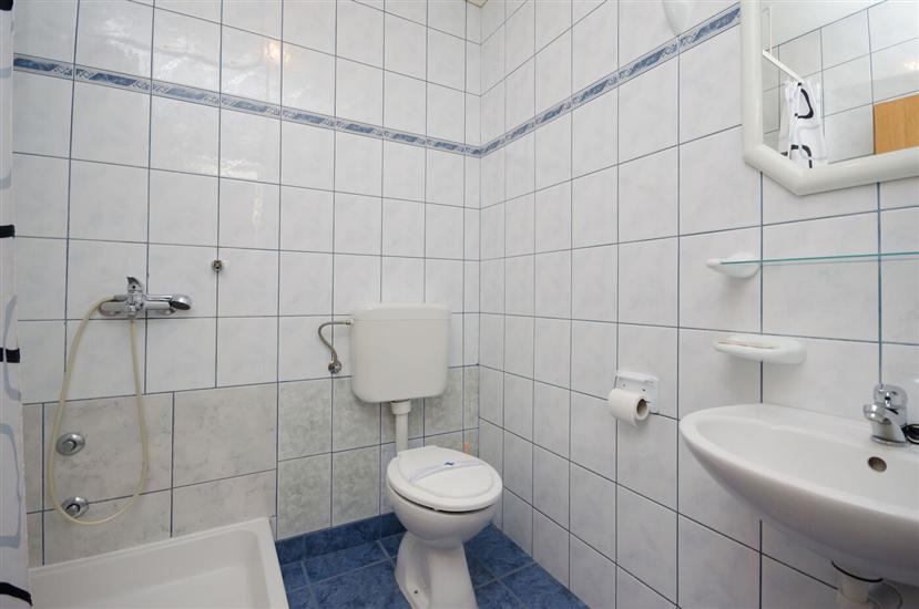 Apartment A3, for 8 persons