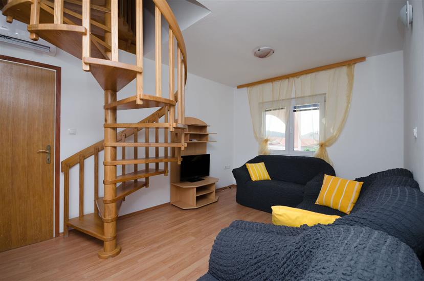 Apartment A3, for 8 persons