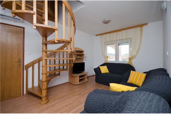 Apartment A3, for 8 persons