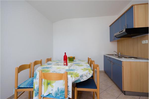 Apartment A3, for 8 persons