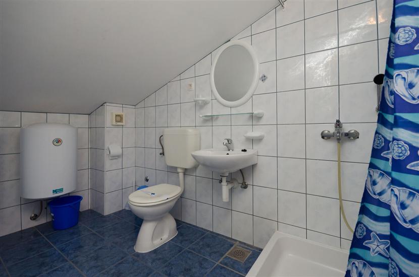 Apartment A3, for 8 persons