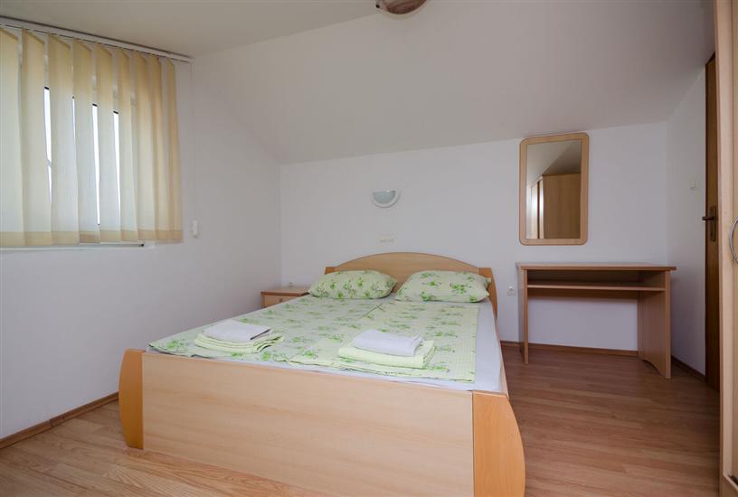 Apartment A3, for 8 persons