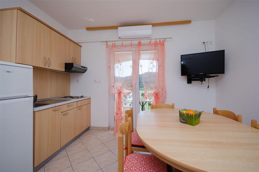 Apartment A4, for 6 persons