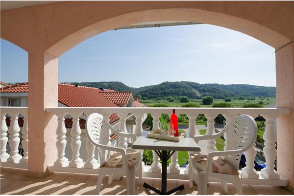 Apartment A4, for 6 persons