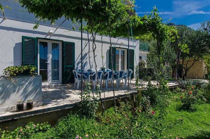 Hiša Holiday Villa Klara