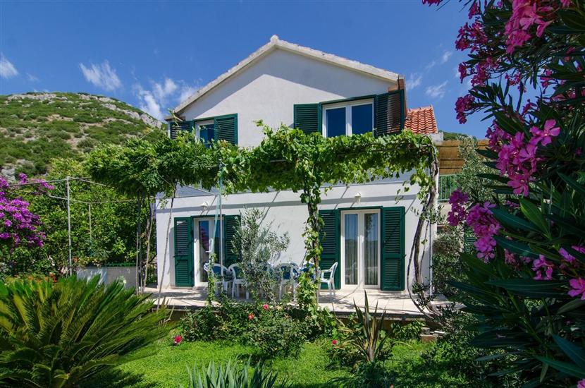 Hiša Holiday Villa Klara