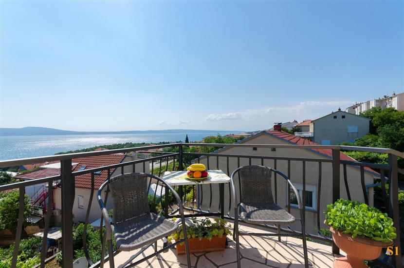 Room S1, for 2 persons