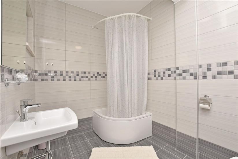 Apartman A2, 5 személyes