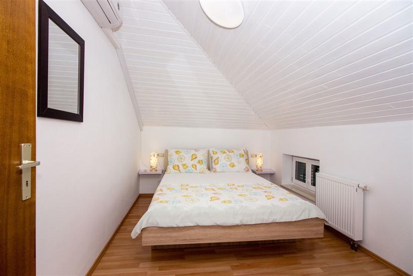 House K1, for 8 persons