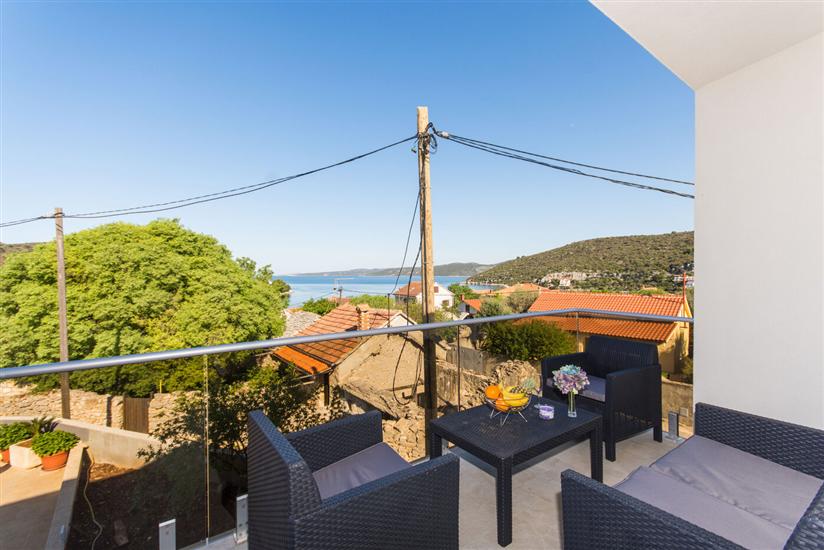 Apartment A4, for 4 persons