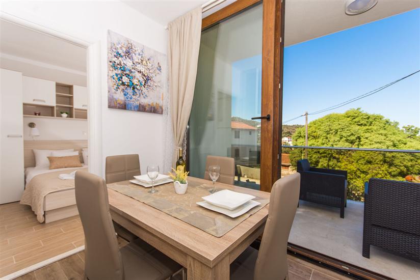 Apartment A4, for 4 persons