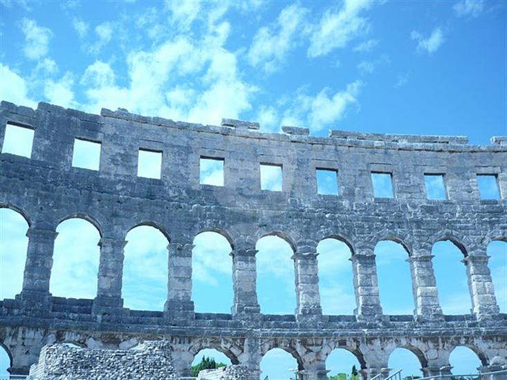 Pula
