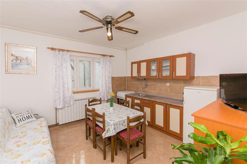 Apartment A3, for 4 persons