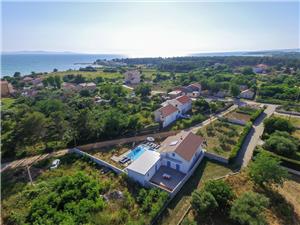 Accommodatie met zwembad Zadar Riviera,ReserverenRafajelaVanaf 8052 SEK