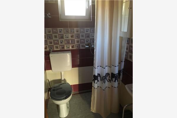 House K1, for 12 persons