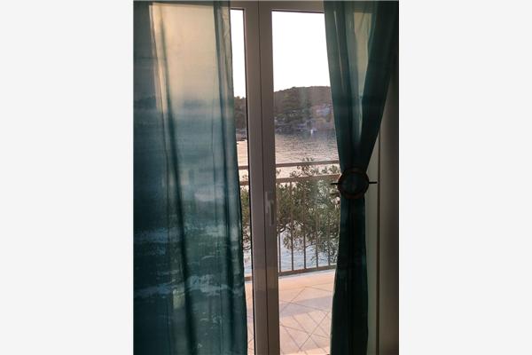 House K1, for 12 persons