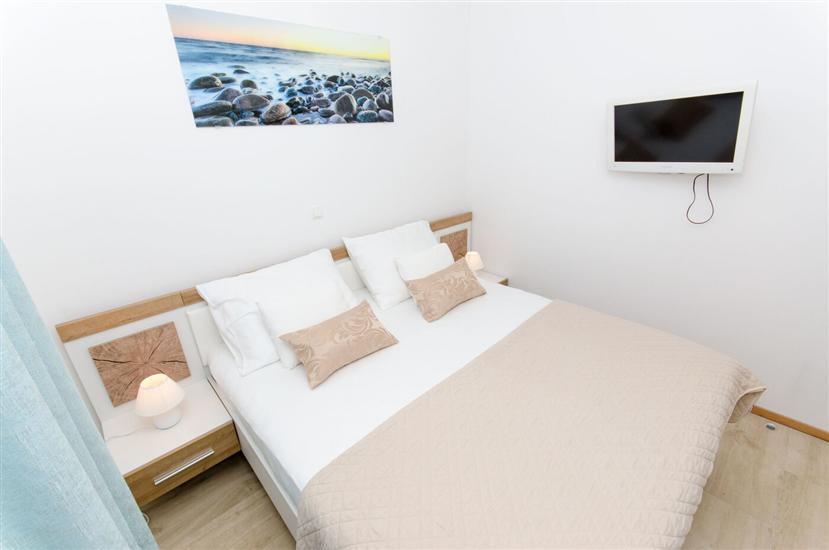 Apartment A5, for 5 persons