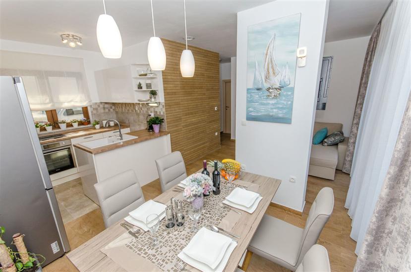 Apartment A5, for 5 persons