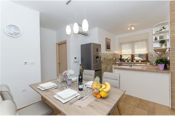 Apartment A5, for 5 persons