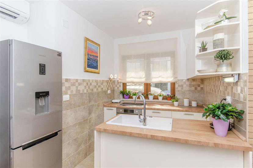 Apartment A5, for 5 persons