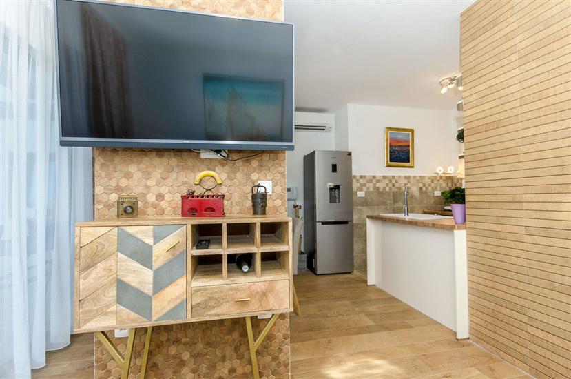 Apartment A5, for 5 persons