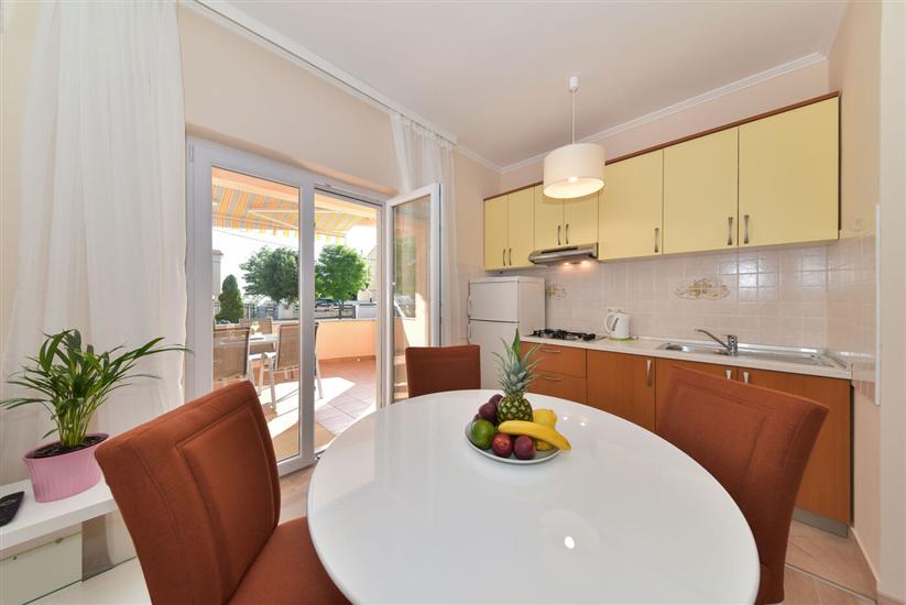 Apartment A2, for 4 persons