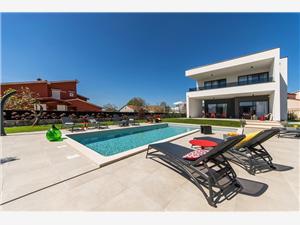 Villa Zen Pula, Kvadratura 210,00 m2, Namestitev z bazenom