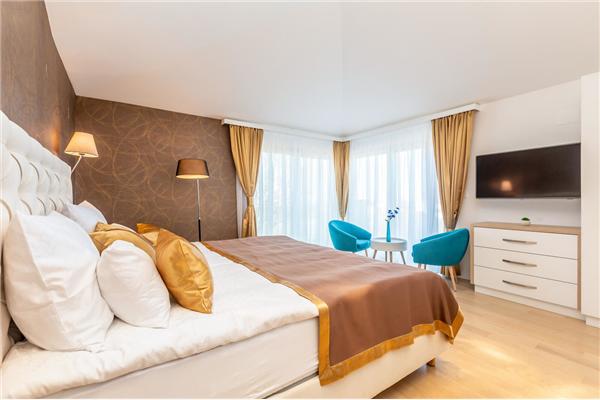 House K1, for 10 persons