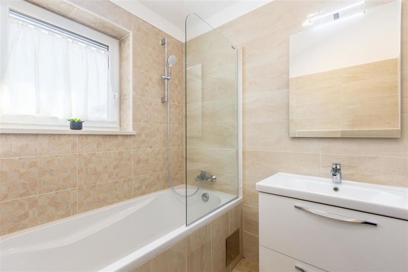 House K1, for 10 persons