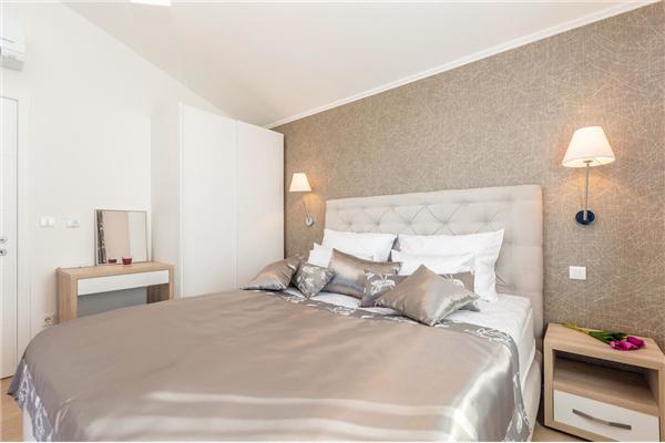 House K1, for 10 persons