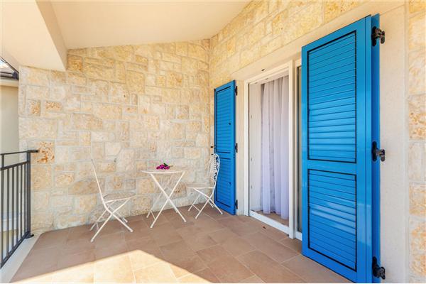 House K1, for 10 persons