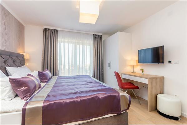 House K1, for 10 persons